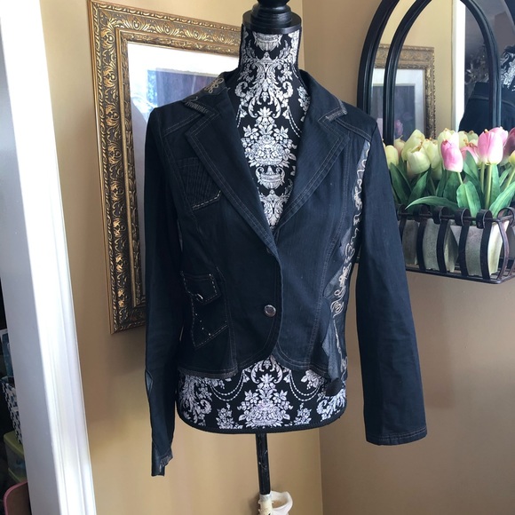 Simon Chang | 8 - Picture 1 of 5